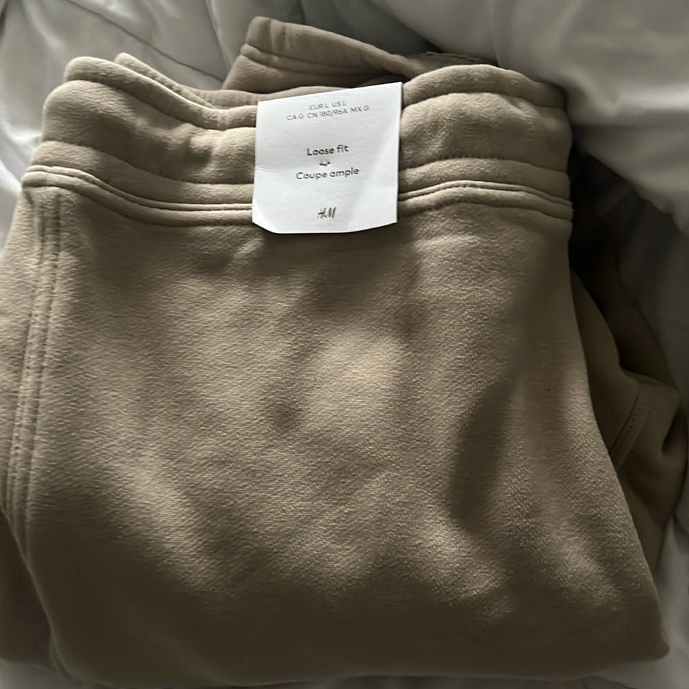 H&M men's loose fit joggers